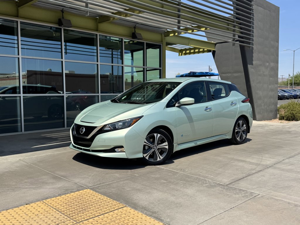 Used 2018 Nissan Leaf SV