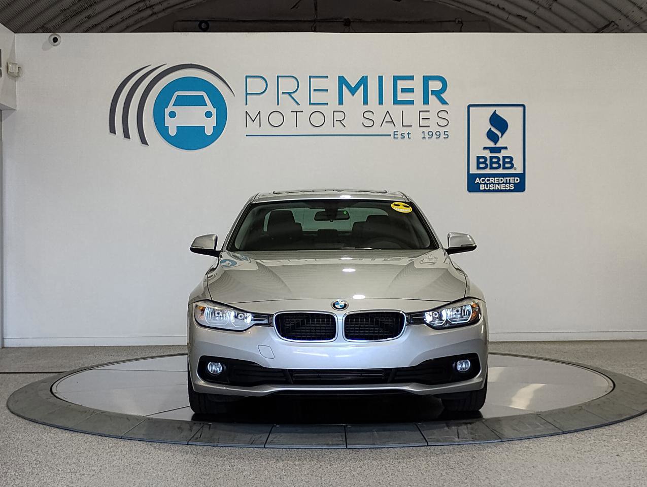 Used 2017 BMW 320i Sedan image 60