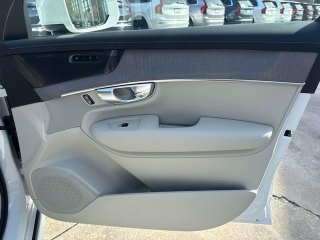 New 2026 Volvo XC90 B6 Ultra w/ Protection Package image 15