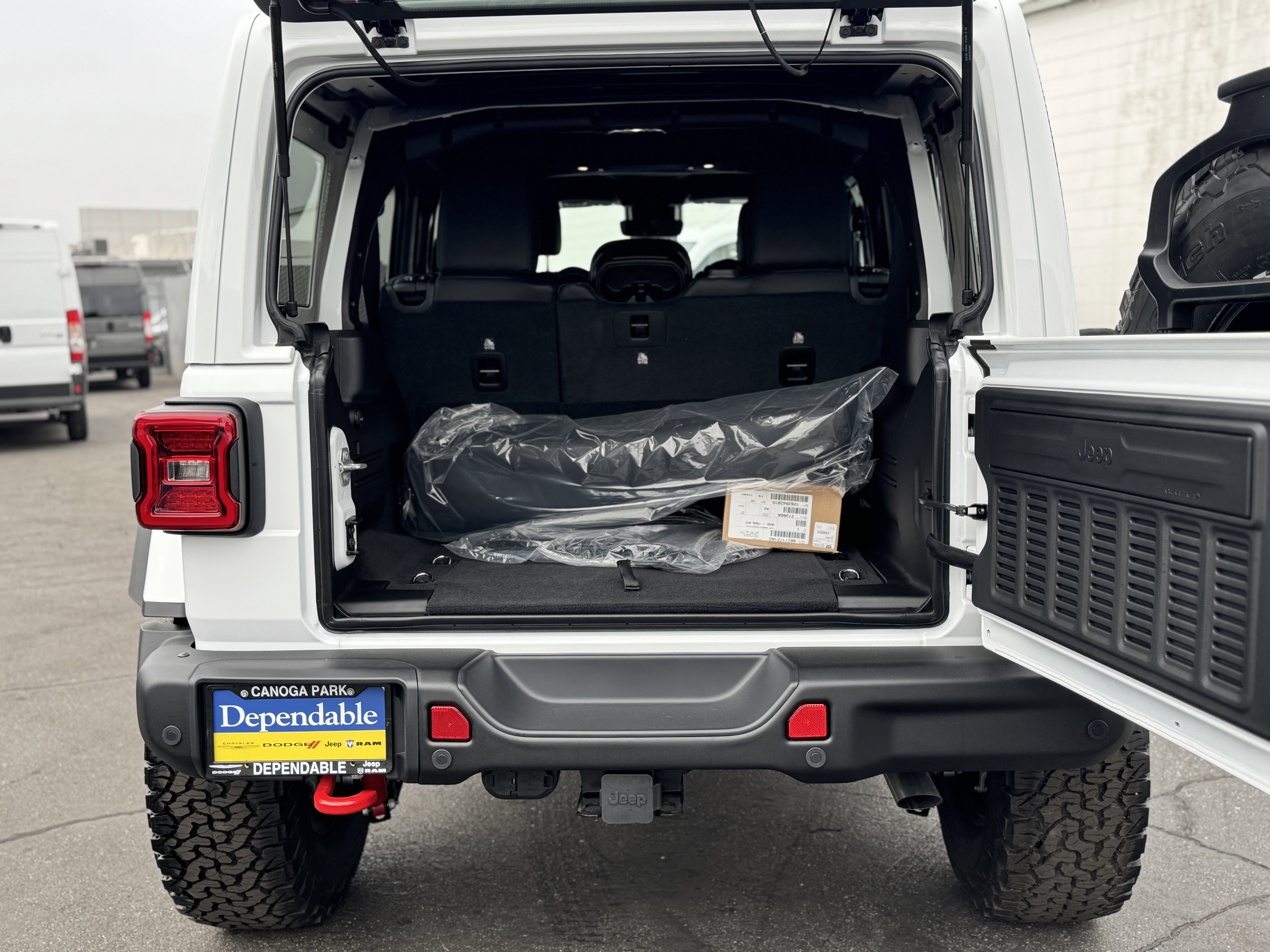 New 2025 Jeep Wrangler Unlimited Rubicon image 17