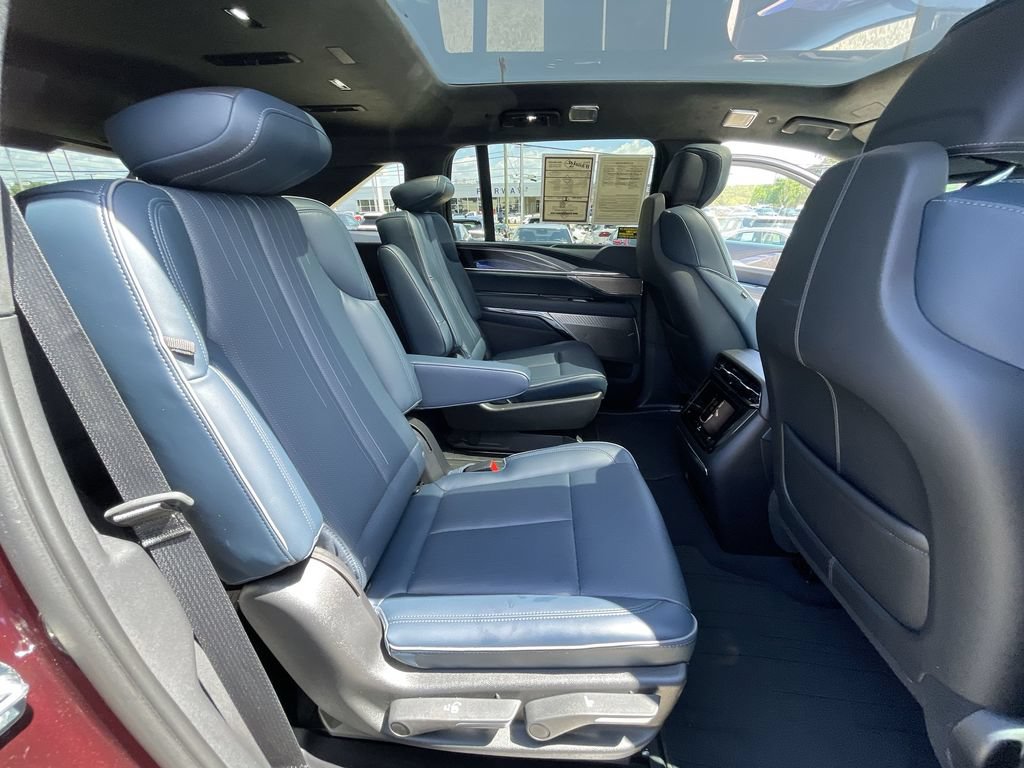Used 2025 Cadillac Escalade IQ Luxury 2 w/ LPO, Premium Carpet Package AWD/4WD image 26
