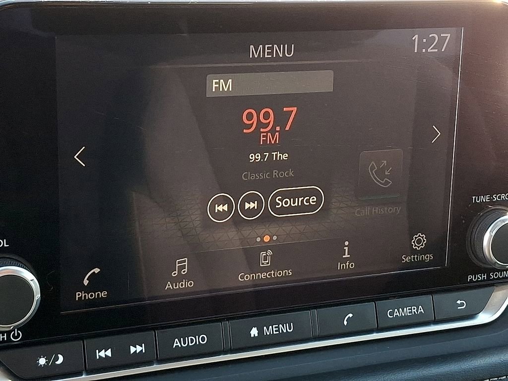 Used 2024 Nissan Rogue S image 16