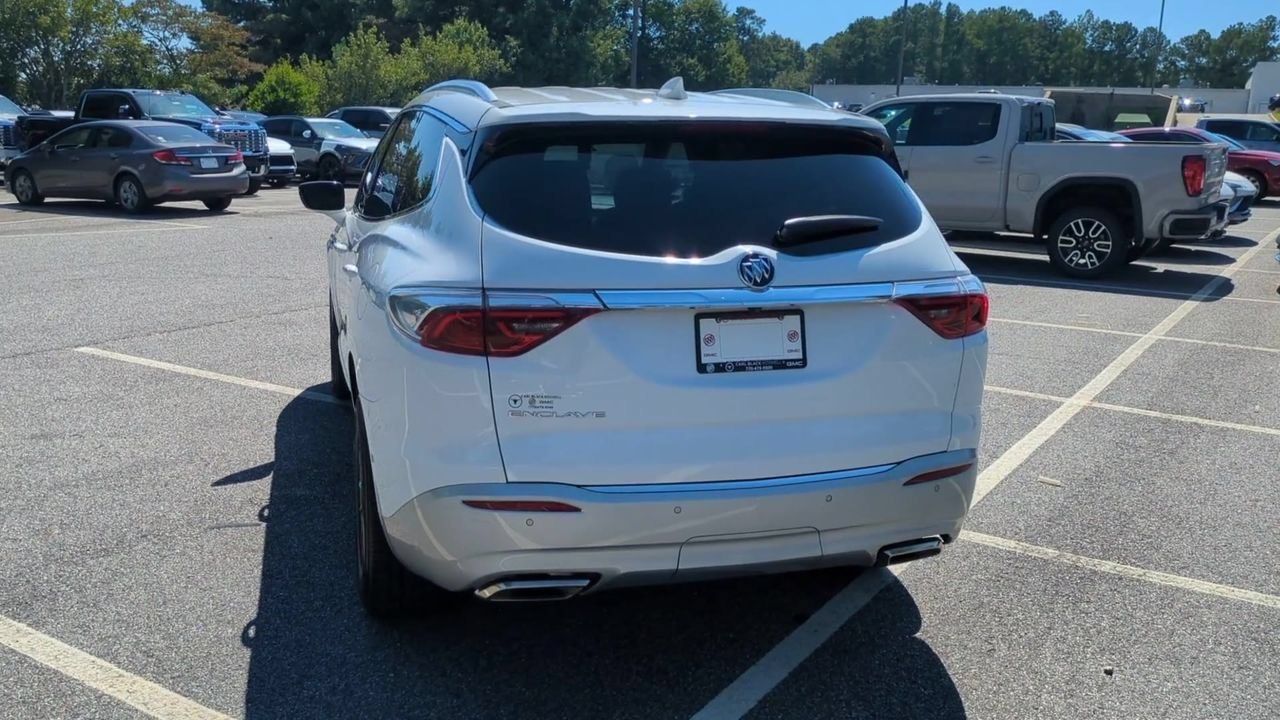 Used 2023 Buick Enclave Essence w/ Trailering Package, 5000 lbs. FWD image 7