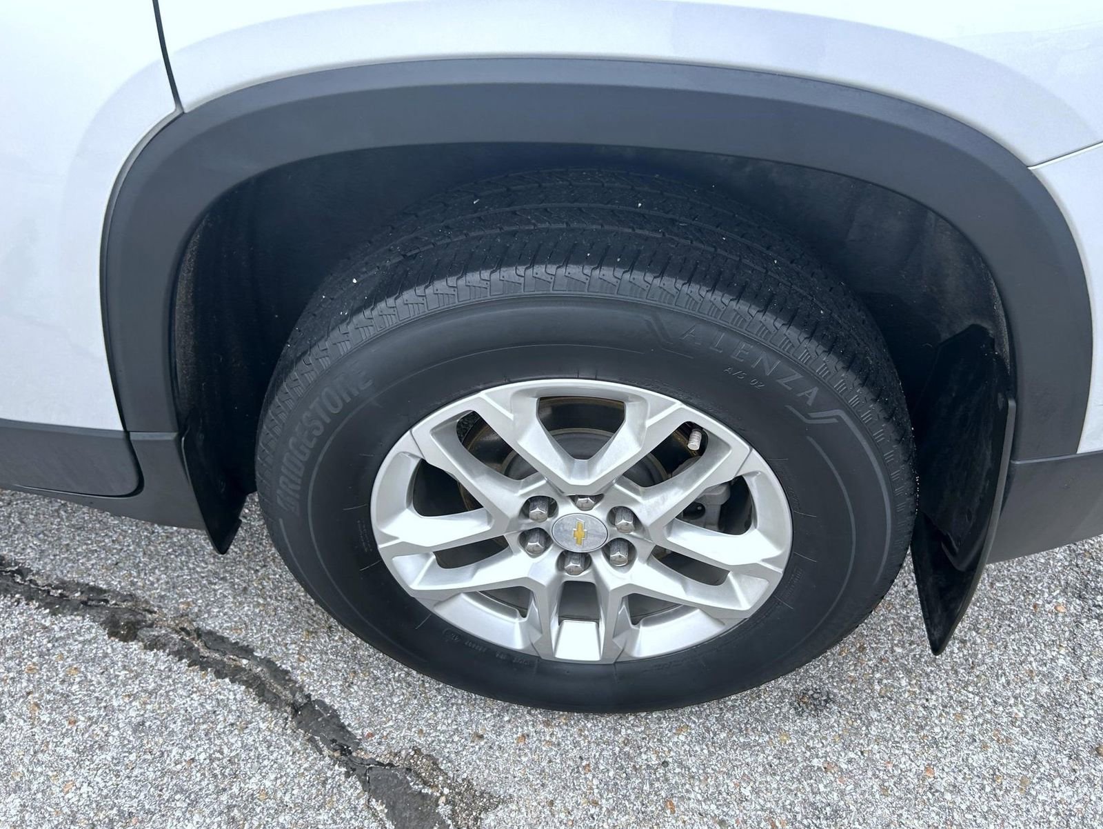 Certified 2021 Chevrolet Traverse LT image 24