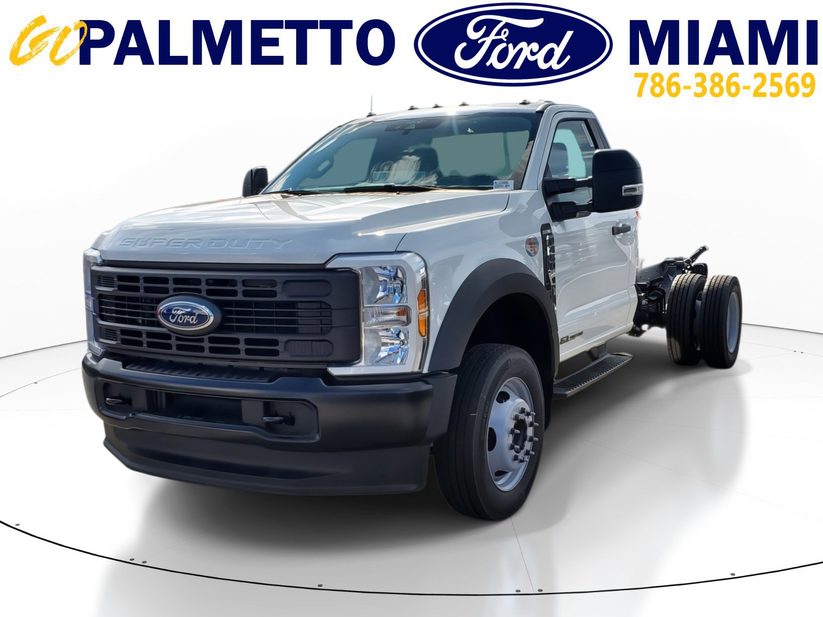 New 2024 Ford F450 XL w/ XL Chrome Package image 3