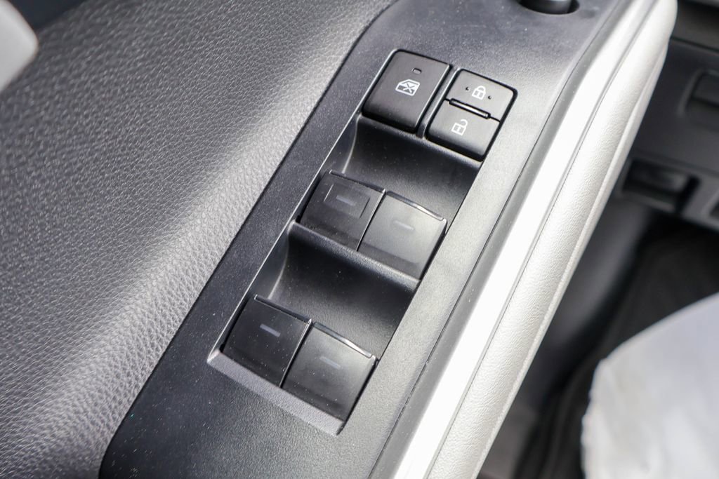 Used 2024 Toyota Highlander XLE image 20