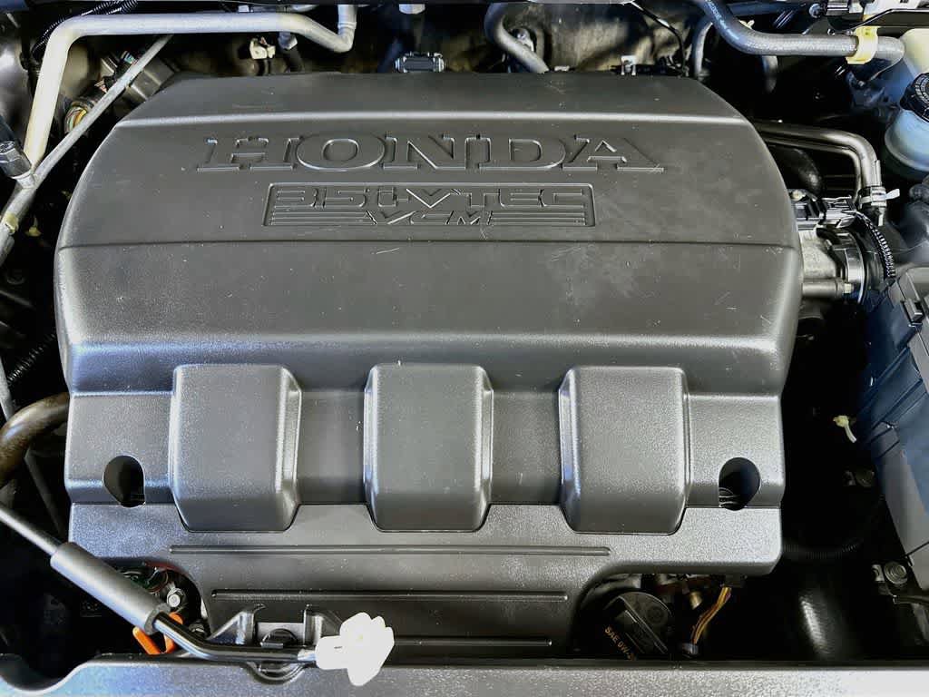 Used 2014 Honda Odyssey Touring Elite image 9