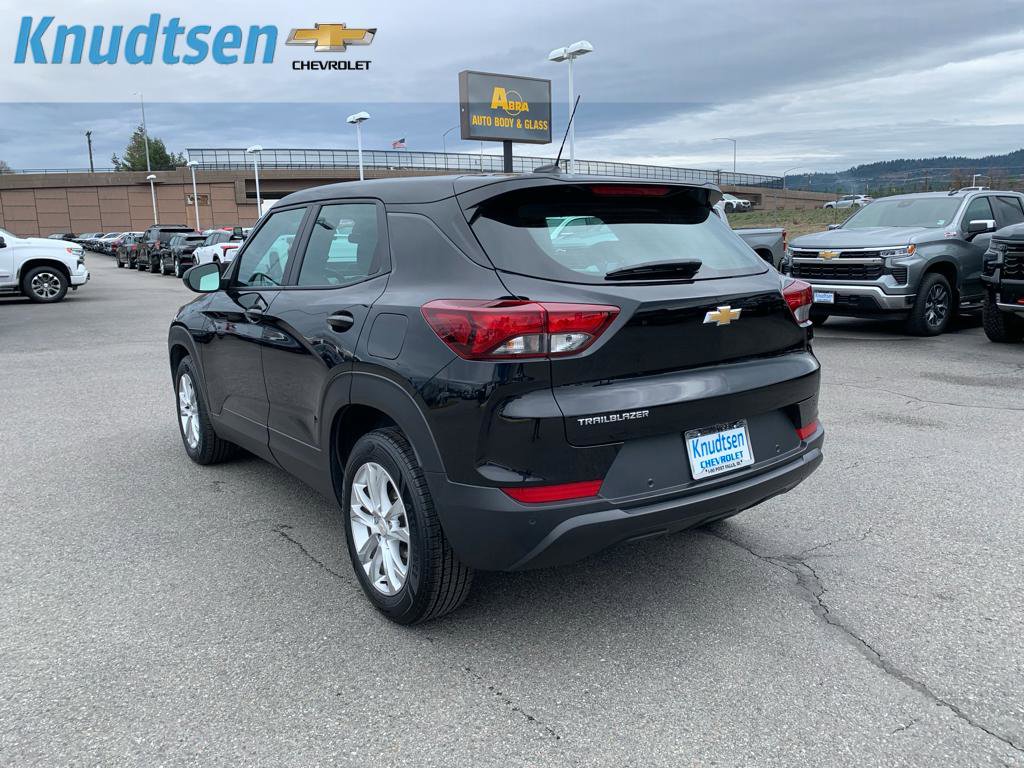 Used 2022 Chevrolet TrailBlazer LS image 5