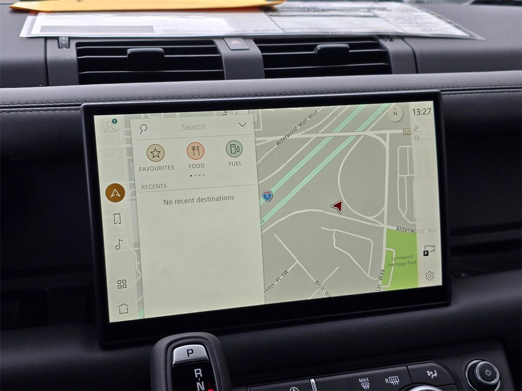 New 2025 Land Rover Defender 90 X-Dynamic SE image 13