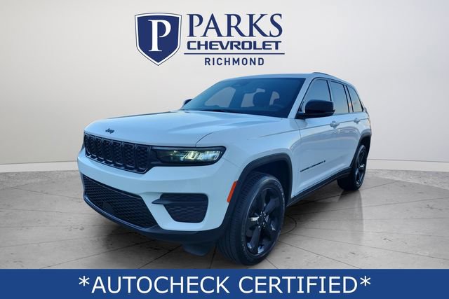 Used 2024 Jeep Grand Cherokee Altitude image 3