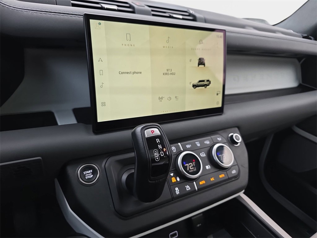 Used 2023 Land Rover Defender 130 First Edition image 21