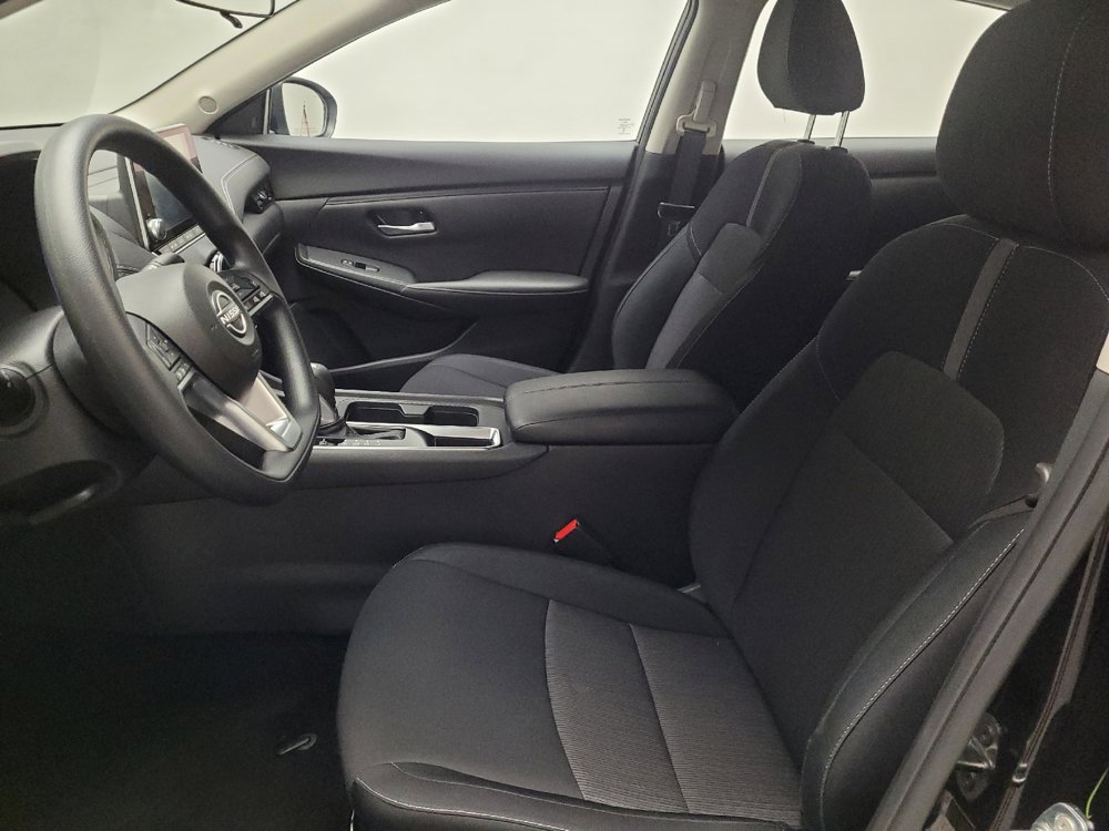 Used 2025 Nissan Sentra SV image 17