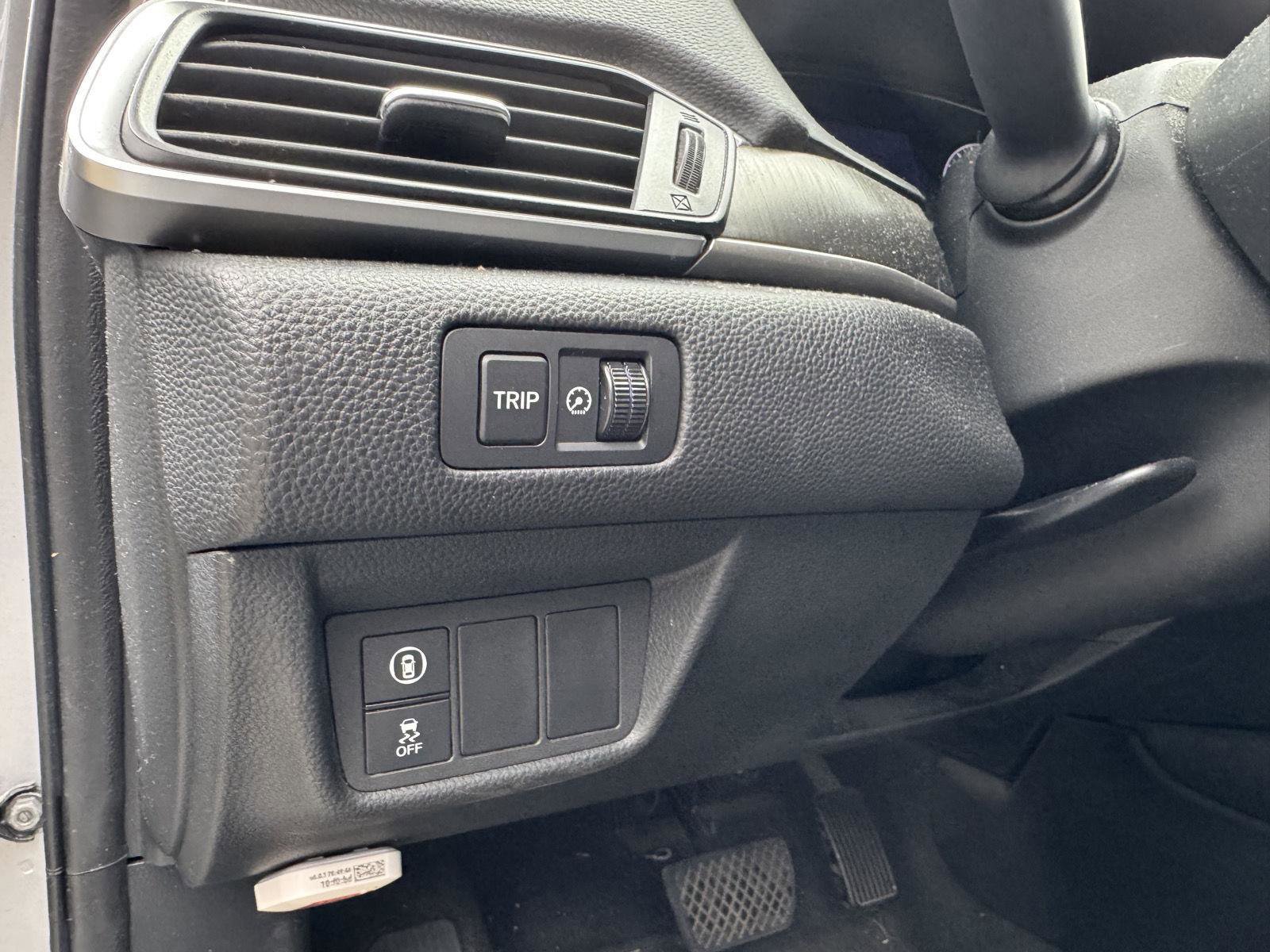 Used 2020 Honda Accord LX image 7