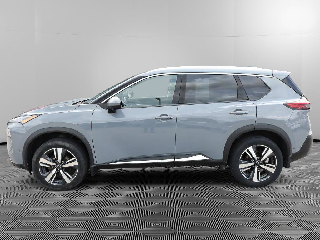 Used 2023 Nissan Rogue SL w/ SL Premium Package image 5