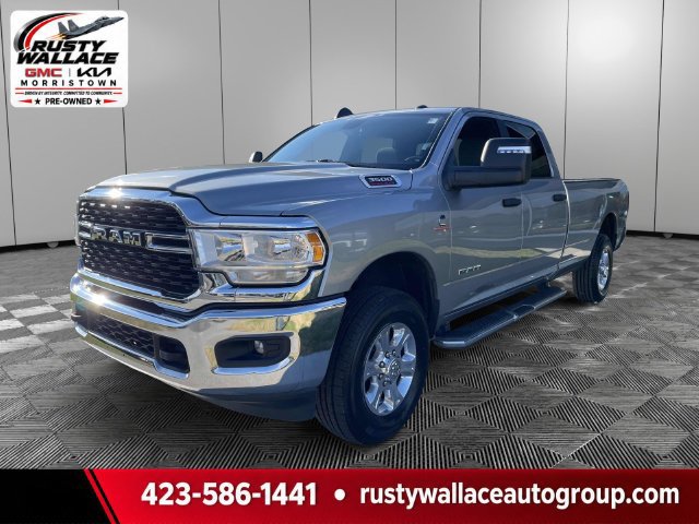 Used 2024 RAM 3500 Big Horn AWD/4WD image 1