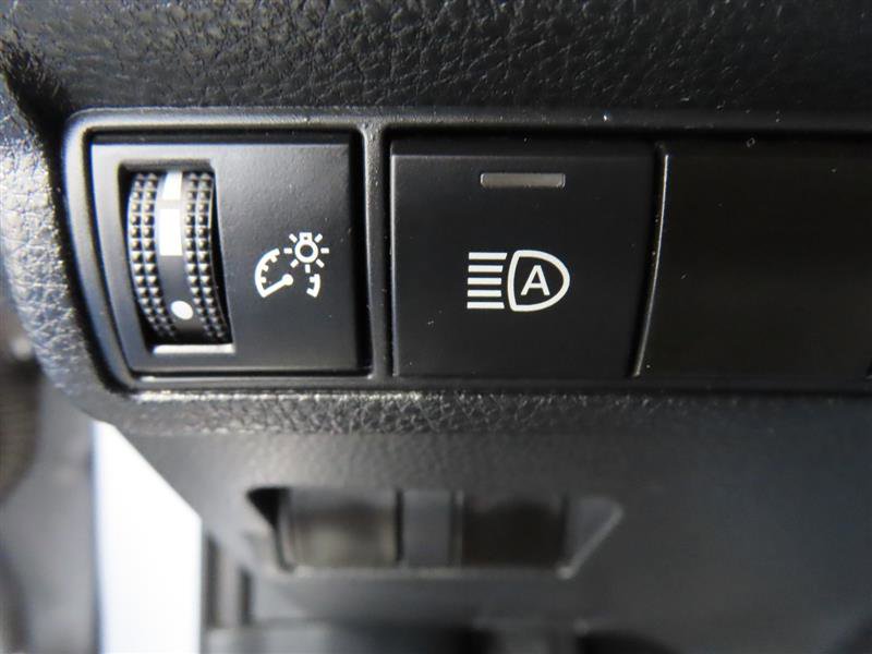 Used 2024 Toyota Corolla Cross LE FWD image 14