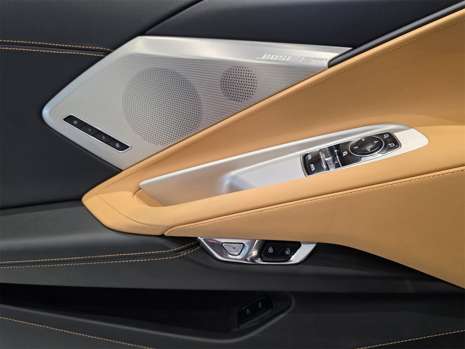 Used 2020 Chevrolet Corvette Stingray Preferred Cpe w/ 2LT Preferred Equipment Group image 16