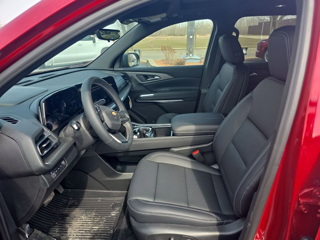 New 2026 Chevrolet Traverse LT w/ Sun and Wheel Package image 11