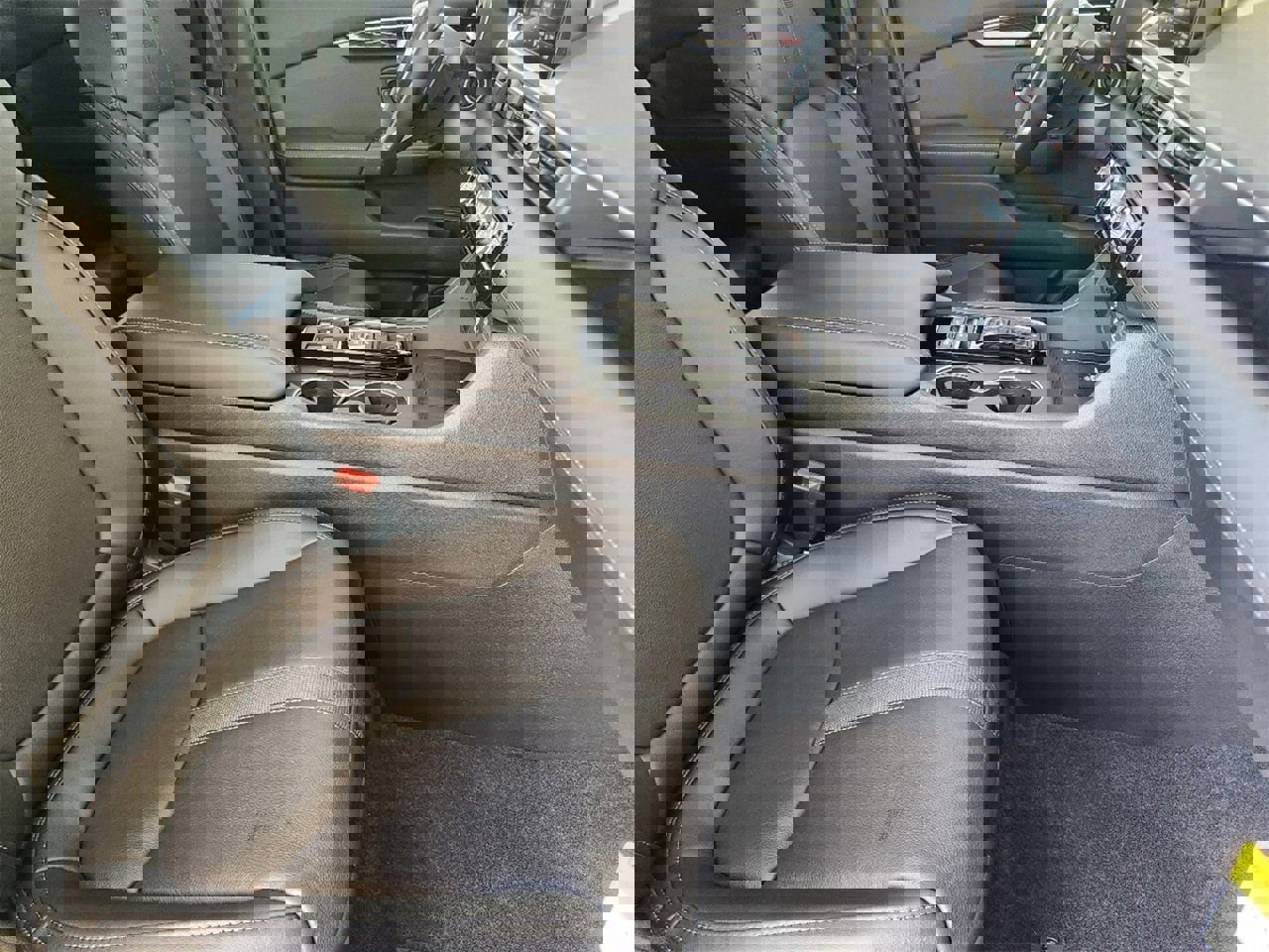 New 2025 Honda Pilot Touring image 11