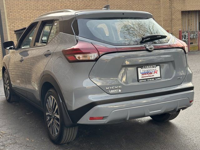 Used 2024 Nissan Kicks SV FWD image 17