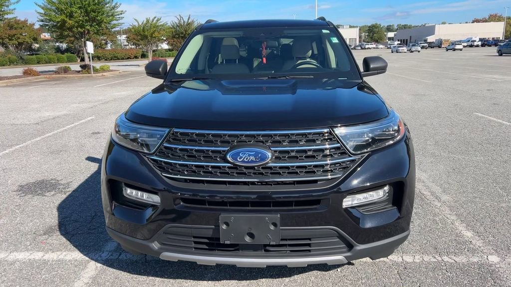 Used 2022 Ford Explorer XLT w/ Equipment Group 202A image 22