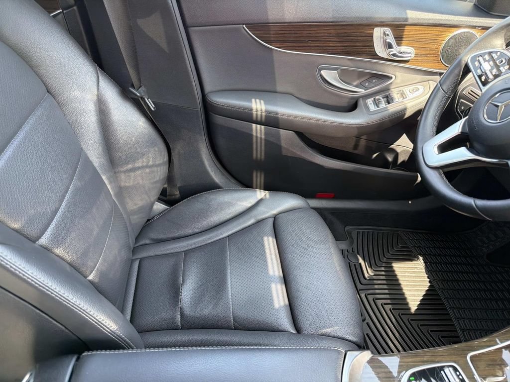 Used 2019 Mercedes-Benz C 300 Sedan image 11