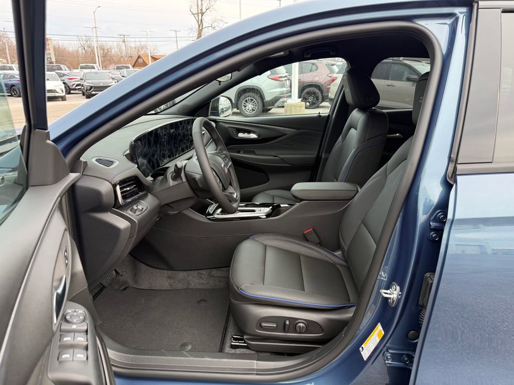 New 2026 Buick Envista Sport Touring w/ Convenience I Package image 12