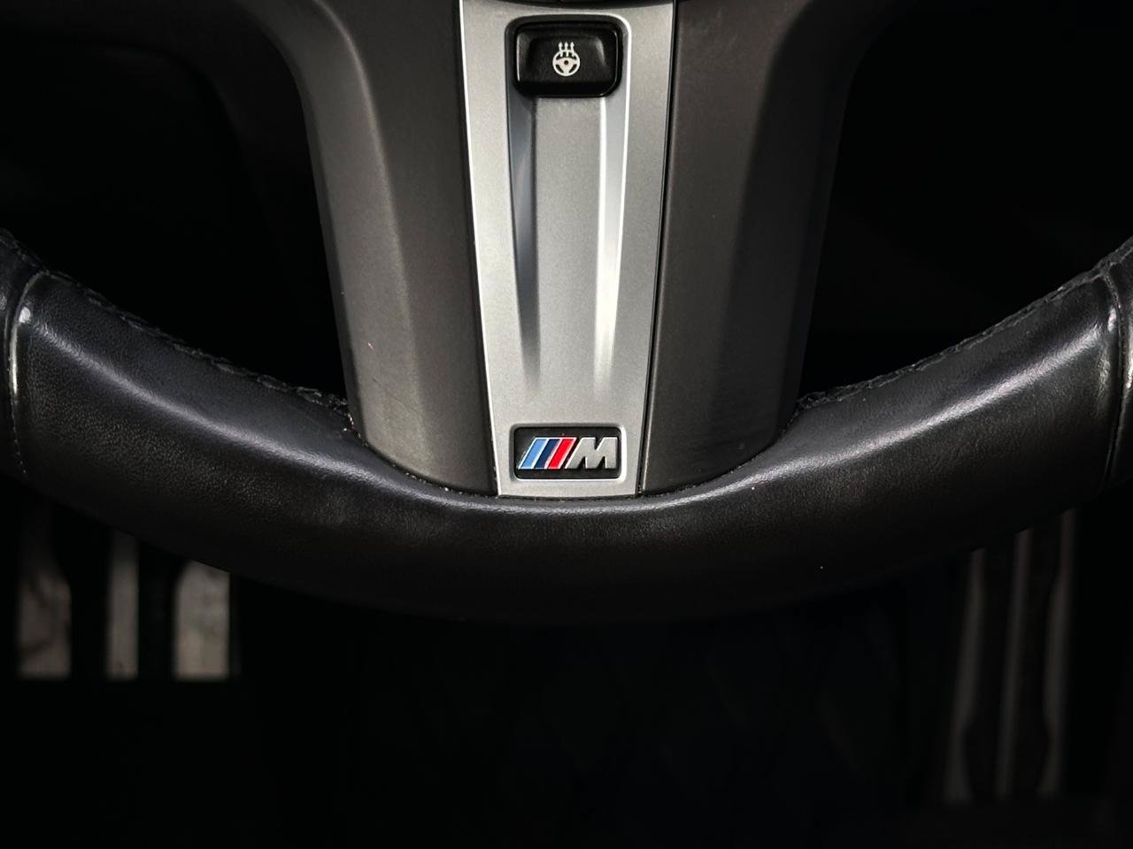 Used 2022 BMW X7 xDrive40i w/ M Sport Package AWD/4WD image 14