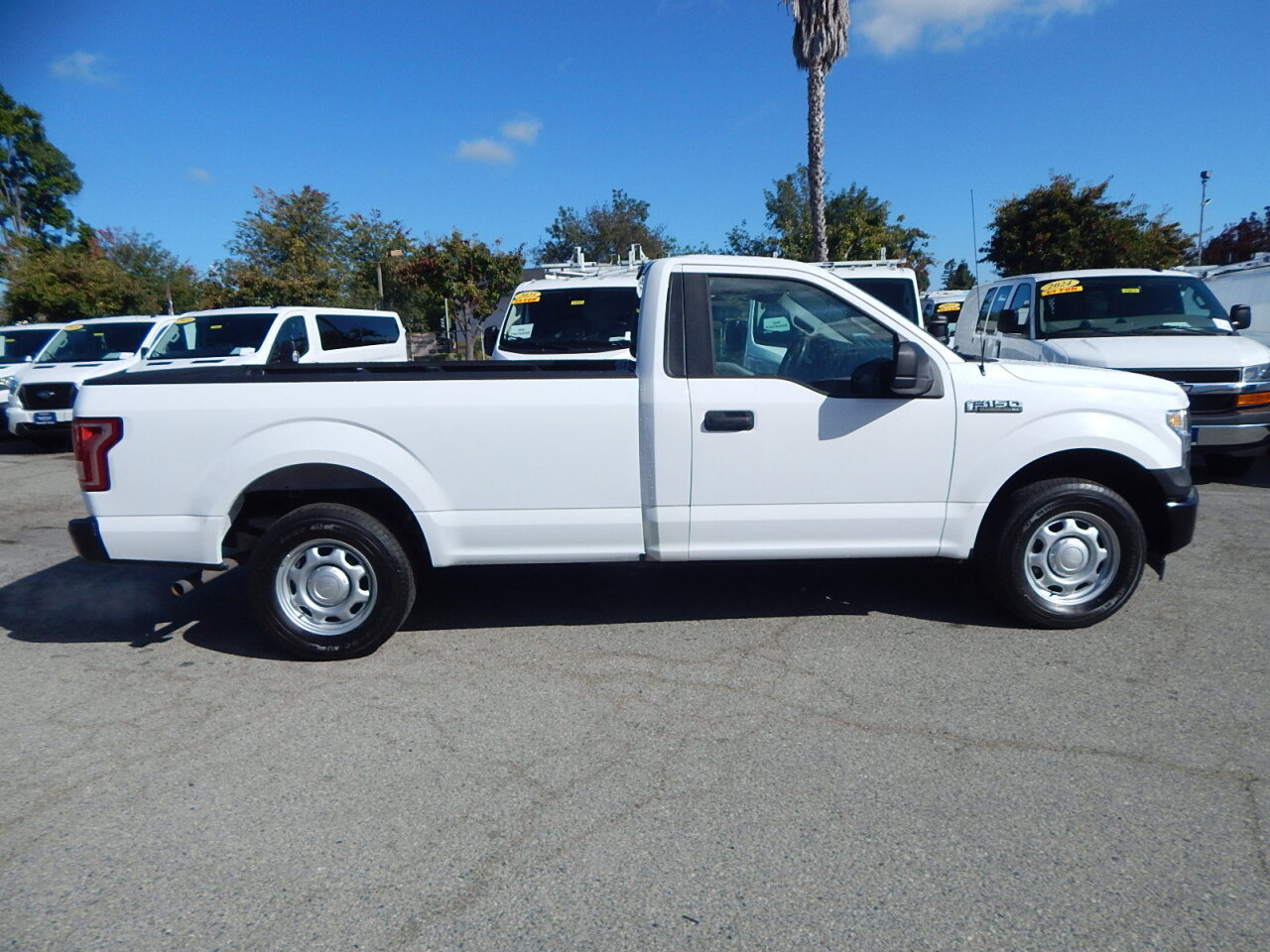 Used 2017 Ford F150 XL w/ Equipment Group 101A Mid RWD image 9