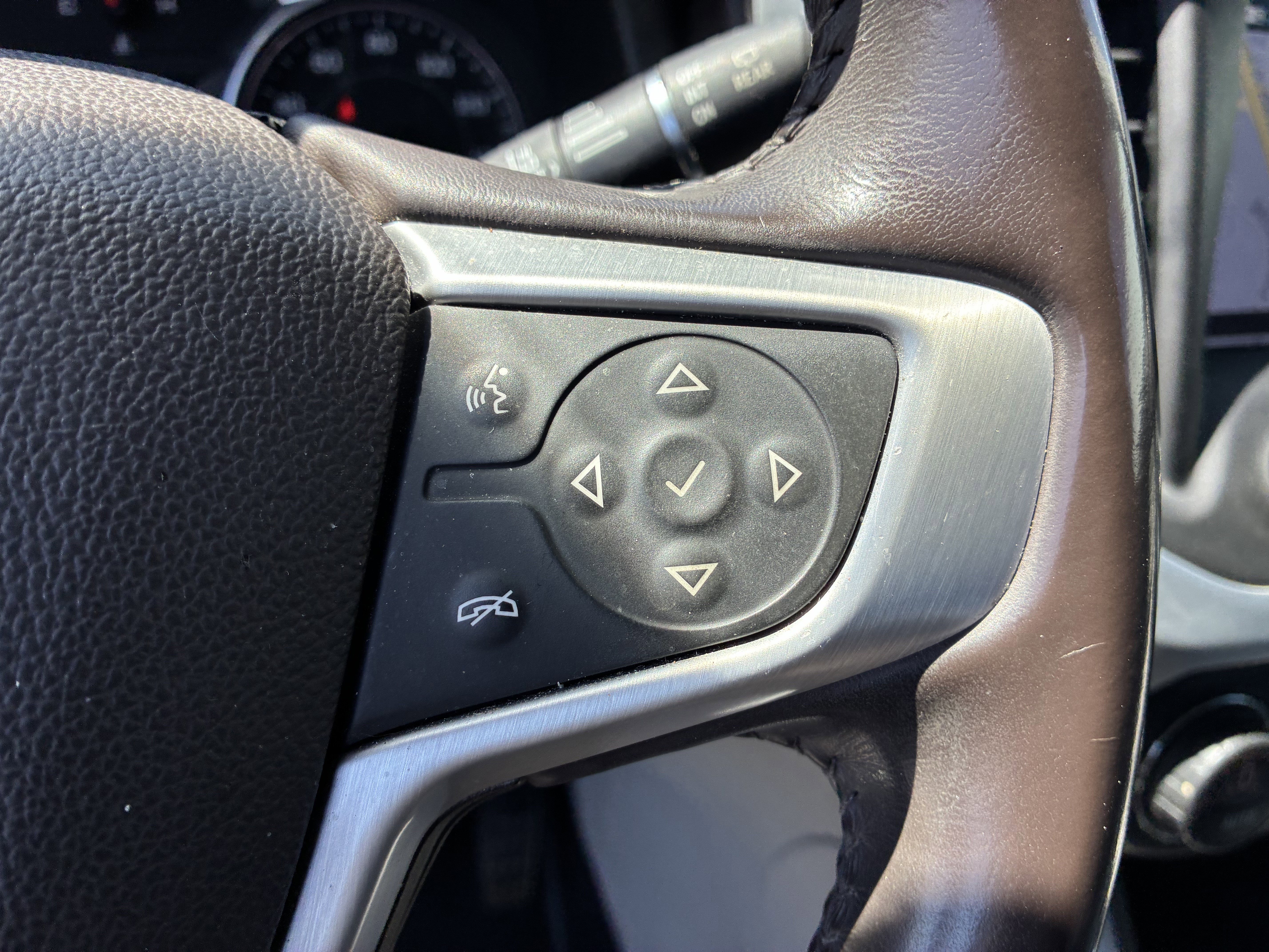 Used 2019 GMC Acadia SLT image 29