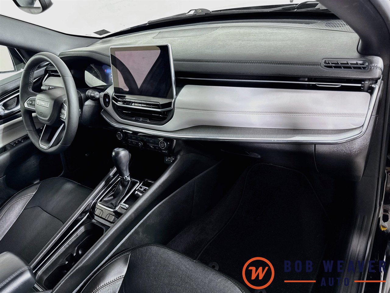 Used 2023 Jeep Compass Limited w/ Sun and Sound Group AWD/4WD image 37