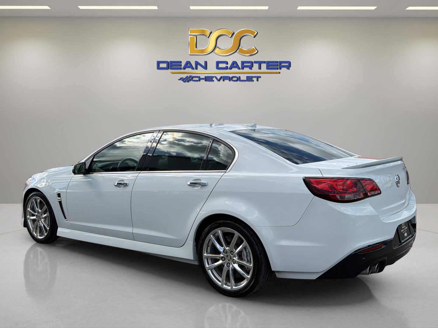 Used 2015 Chevrolet SS RWD image 3