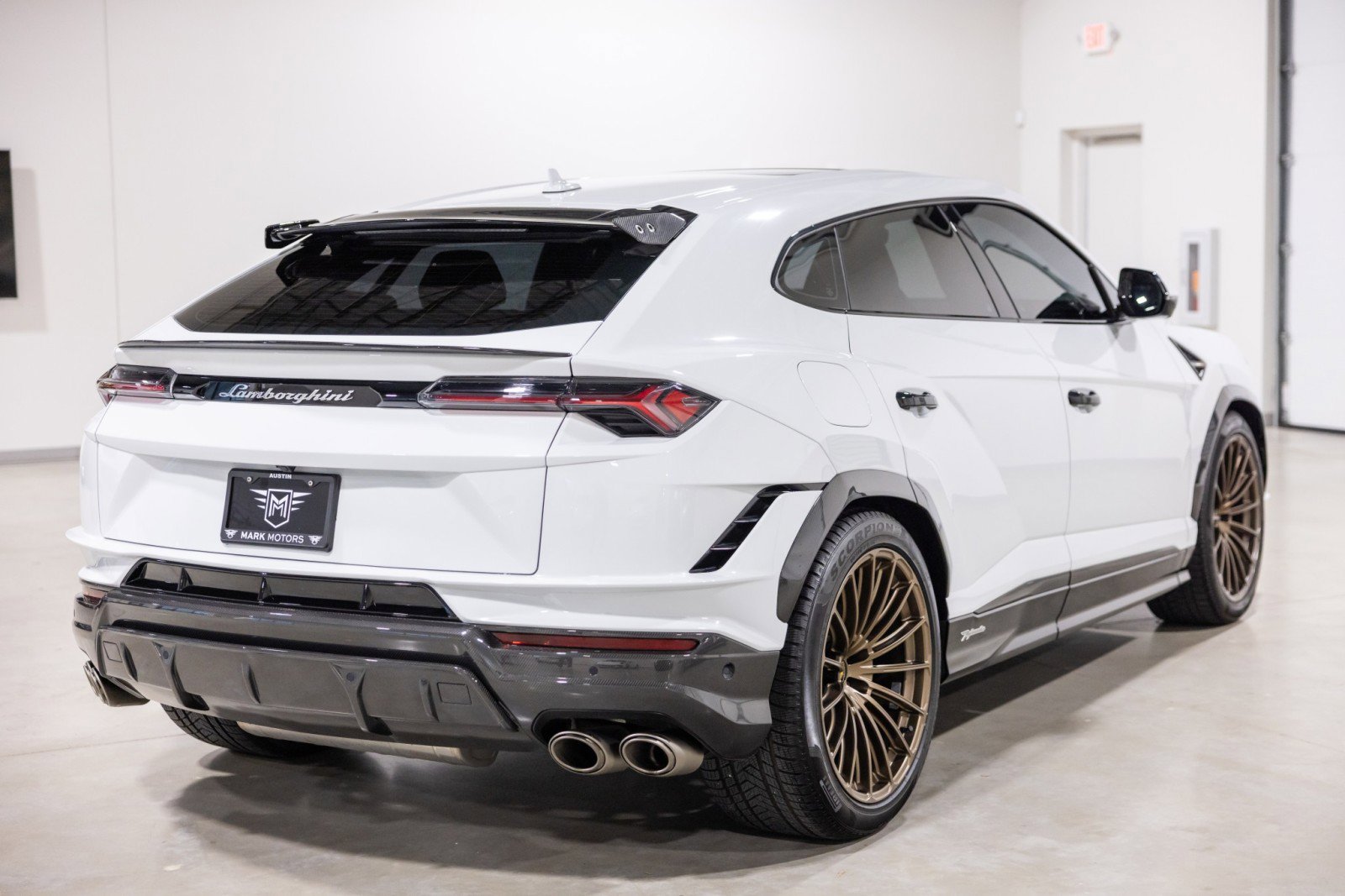 Used 2023 Lamborghini Urus Performante image 9
