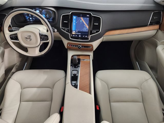 Used 2022 Volvo XC90 T8 Inscription Expression w/ Advanced Package AWD/4WD image 4