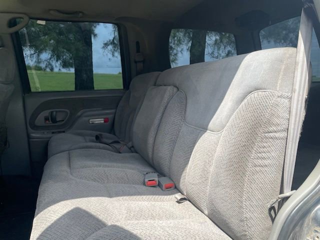 Used 1999 Chevrolet Tahoe 4WD w/ Skid Plate Pkg image 19