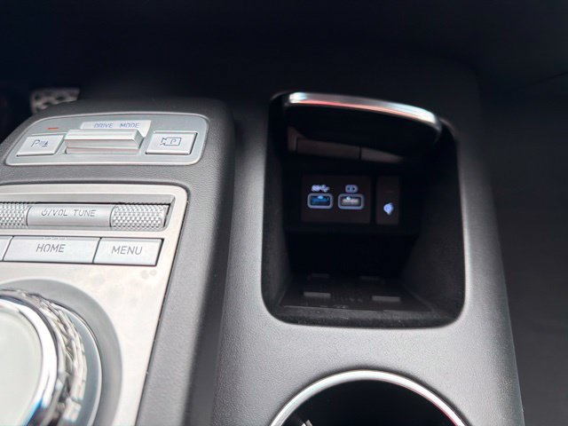Used 2024 Genesis GV70 2.5T w/ Sport Prestige Package AWD/4WD image 16