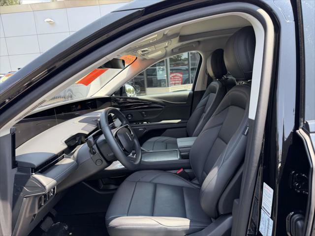 Used 2026 Lincoln Nautilus Premier w/ Equipment Group 102A AWD/4WD image 16