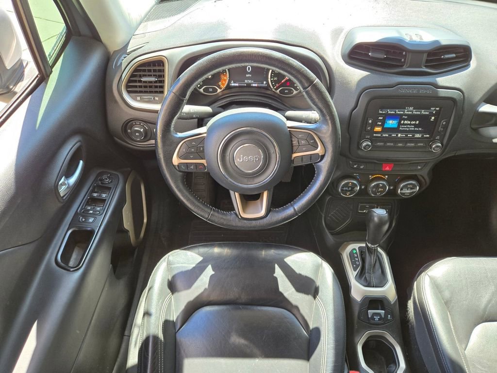Used 2017 Jeep Renegade Limited image 8