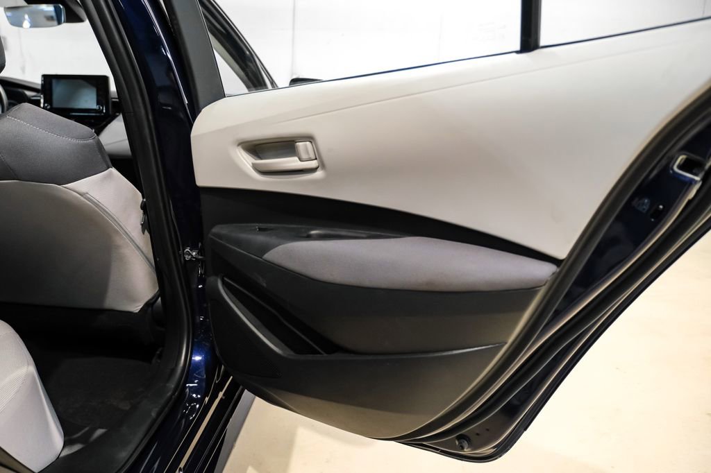 Used 2022 Toyota Corolla LE FWD image 41