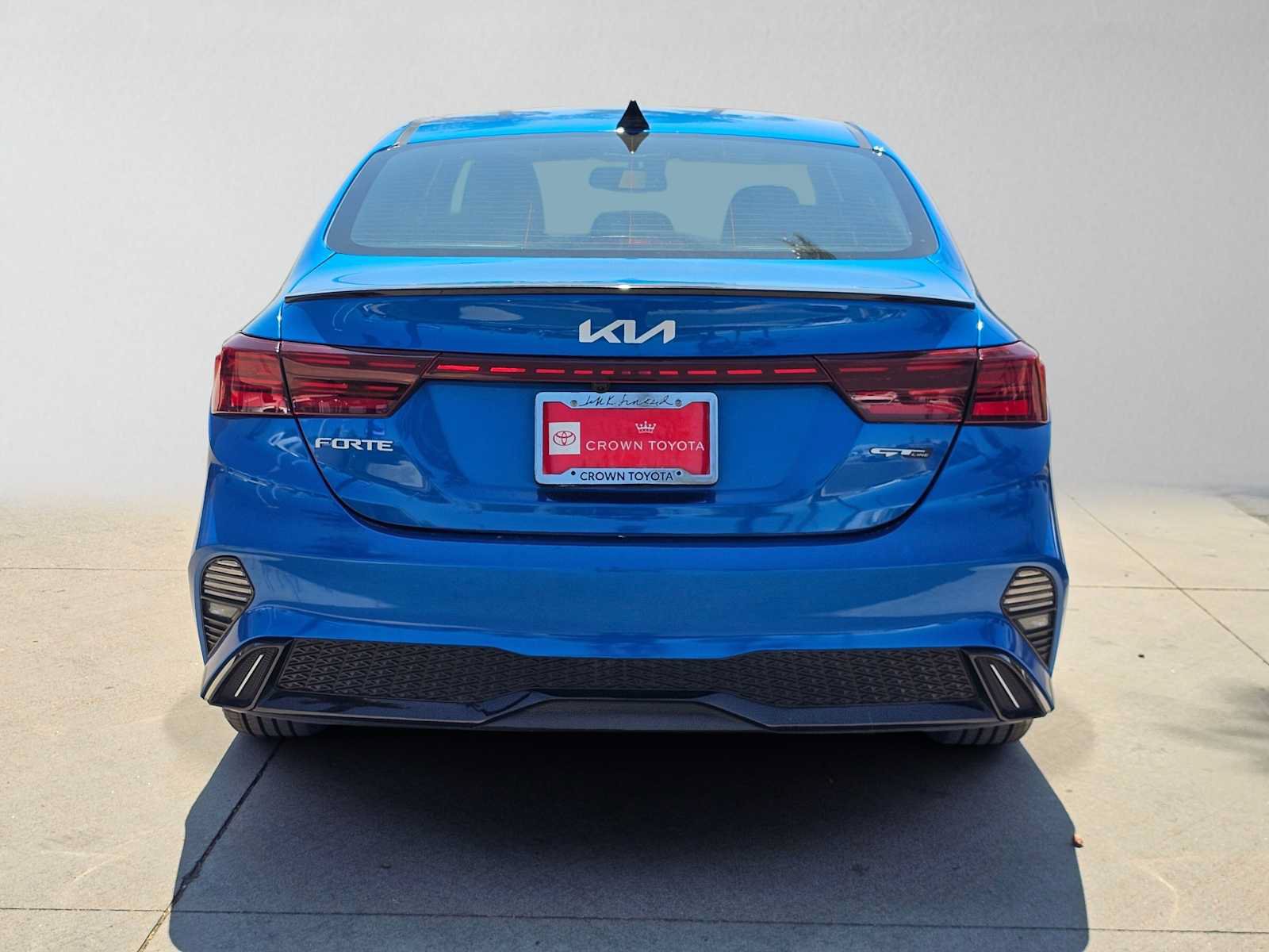 Used 2023 Kia Forte GT-Line FWD image 4