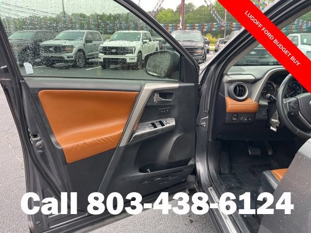 Used 2017 Toyota RAV4 Platinum FWD image 4