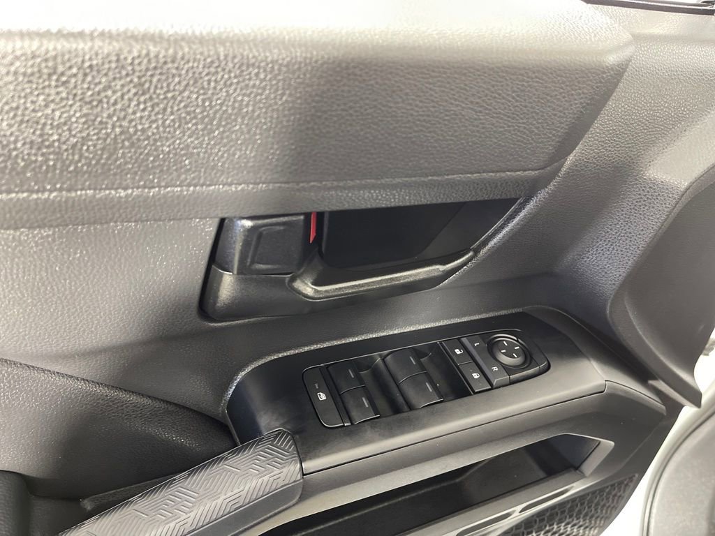 Certified 2025 Toyota Tacoma SR5 image 16