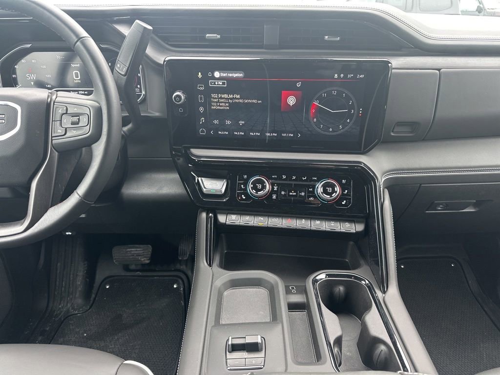 Used 2025 GMC Sierra 2500 AT4X image 21