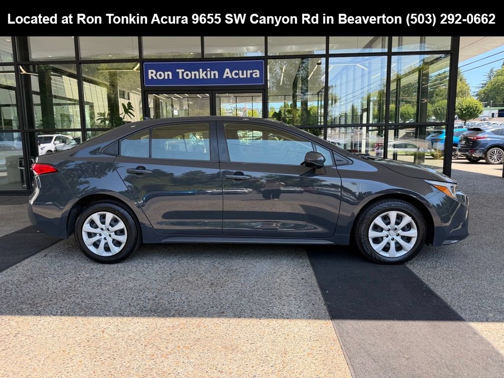 Used 2023 Toyota Corolla LE FWD image 8