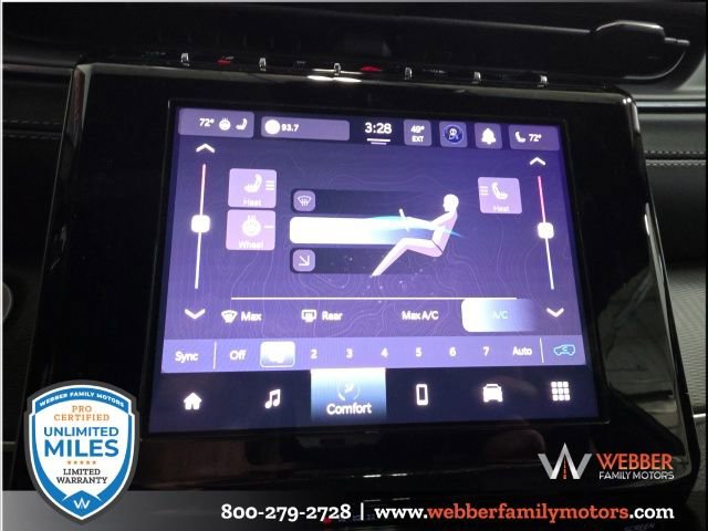 New 2025 Jeep Grand Cherokee Altitude image 20