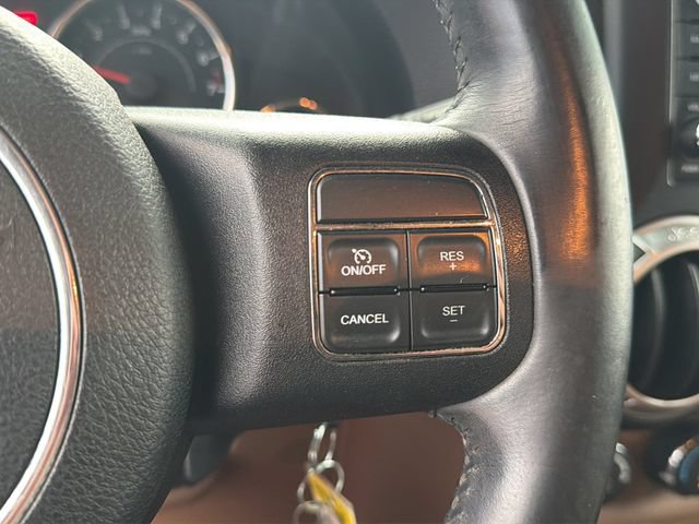 Used 2013 Jeep Wrangler Unlimited Sahara w/ Connectivity Group AWD/4WD image 23
