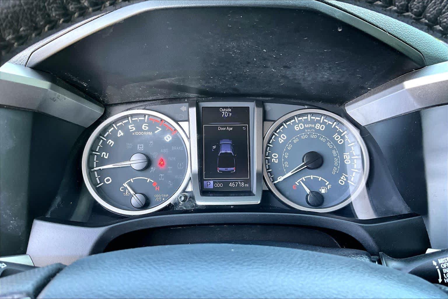 Certified 2020 Toyota Tacoma SR5 AWD/4WD image 24