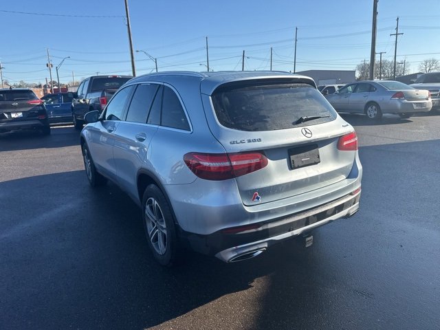 Used 2018 Mercedes-Benz GLC 300 4MATIC image 5