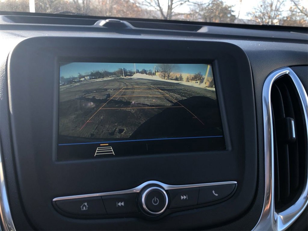 Used 2019 Chevrolet Equinox LT image 17