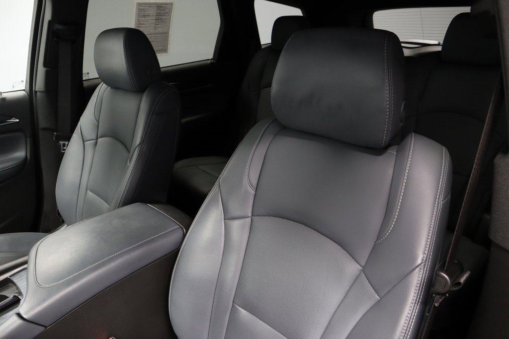 Used 2023 Buick Enclave Essence w/ Experience Buick Package image 28